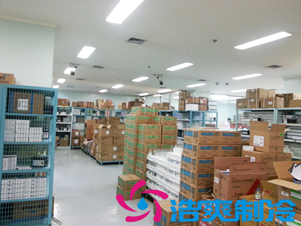 安裝一個(gè)500立方的藥品恒溫冷庫需要多少錢？